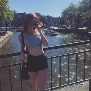 Meet your Posher, Danielle